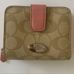 Super cute Coach Wallet
